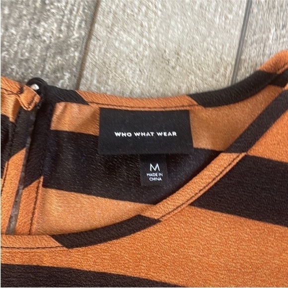 Who What Wear Size Medium Orange and Black Striped Top. - Picture 6 of 7